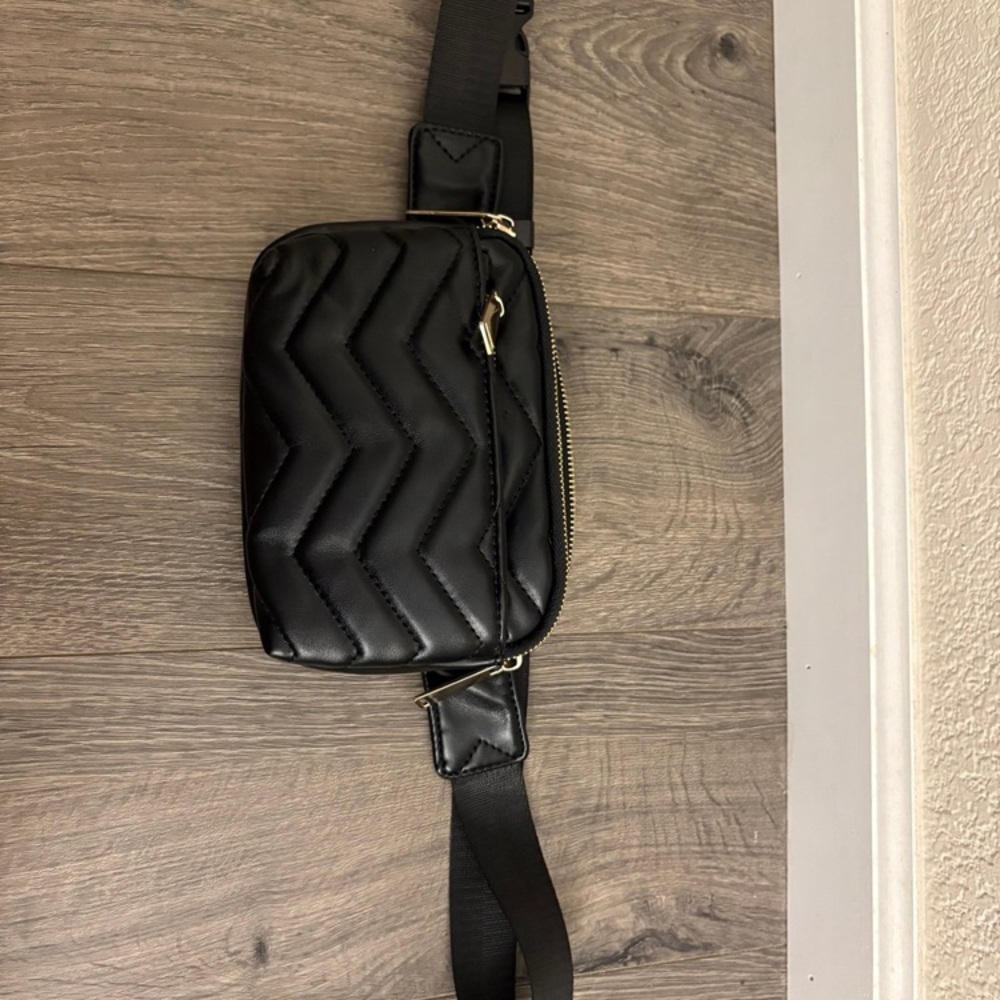 Black Quilted Belt Bag Crossbody Fanny Pack